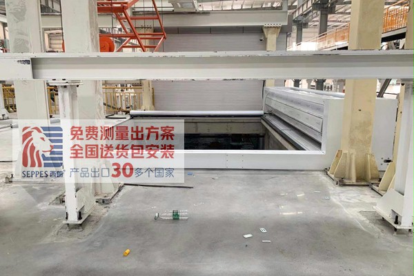臥裝好色先生污视频下载