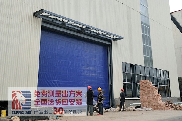 垃圾中轉站安裝抗風堆積快速門